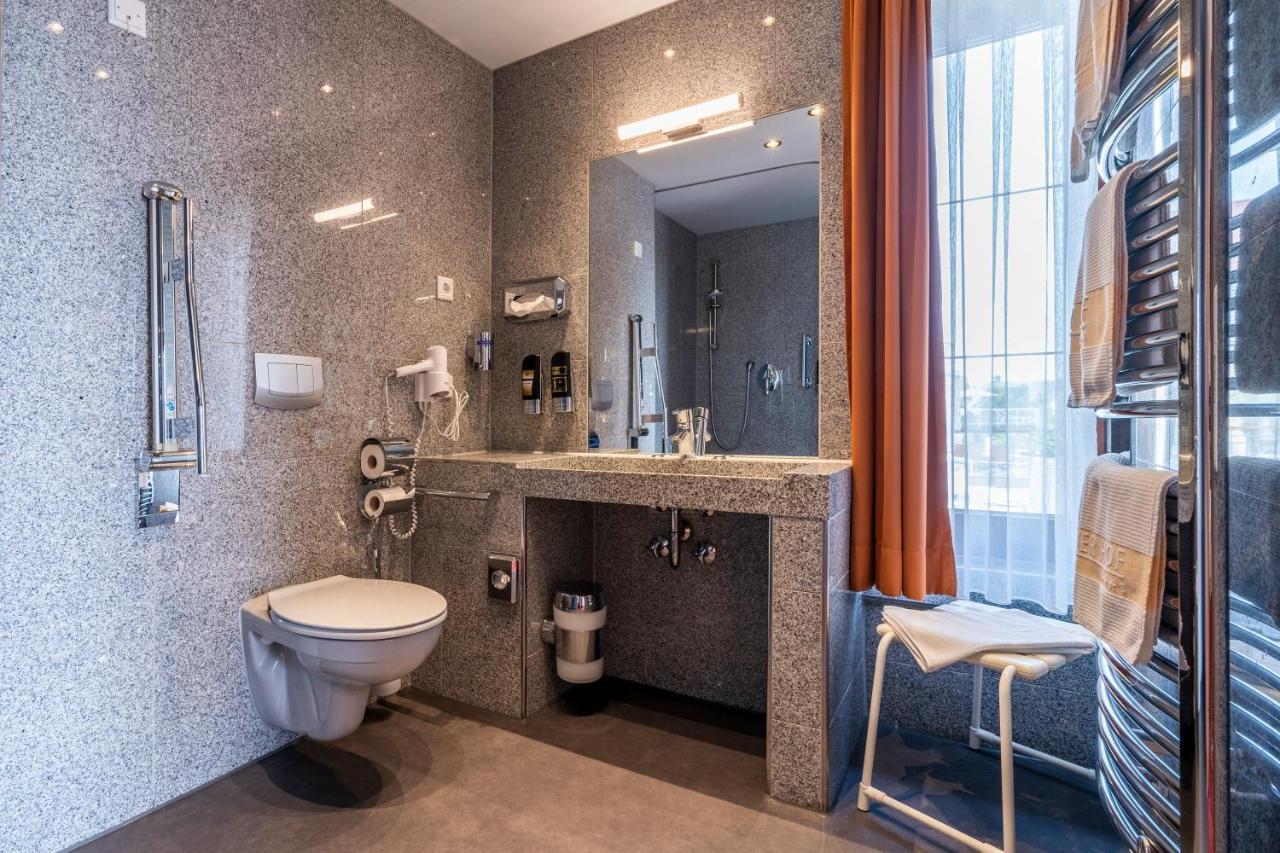 Hotel Hagnauer Hof Екстериор снимка